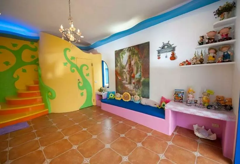 تختخواب و صبحانه Haisu Homestay