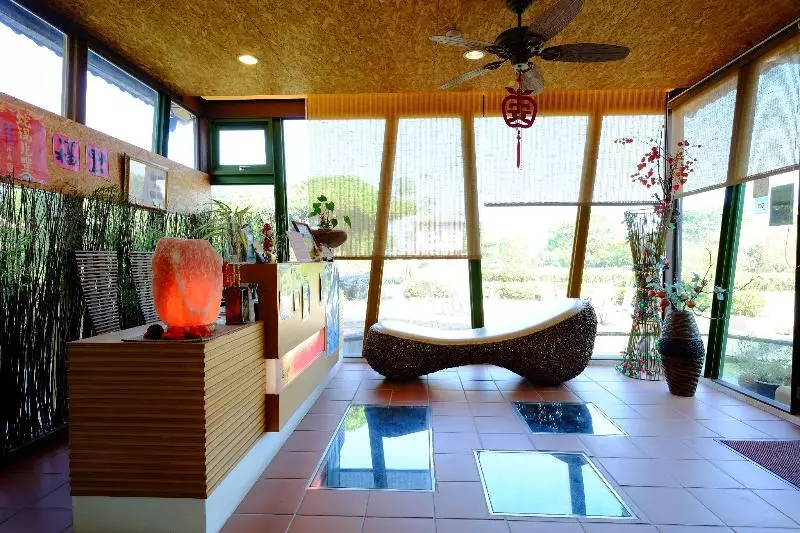 تختخواب و صبحانه Lotus Hostel Beicheng Zhuang