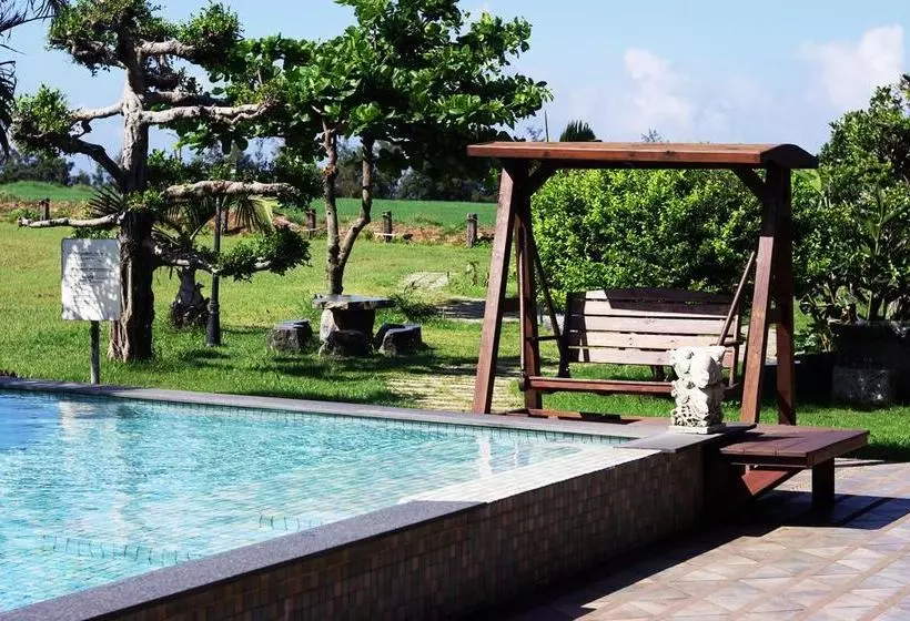 تختخواب و صبحانه Kenting Summerland Garden Resort
