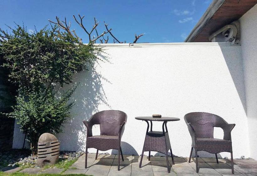 تختخواب و صبحانه Kenting Summerland Garden Resort