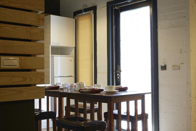 تختخواب و صبحانه The Town Homestay