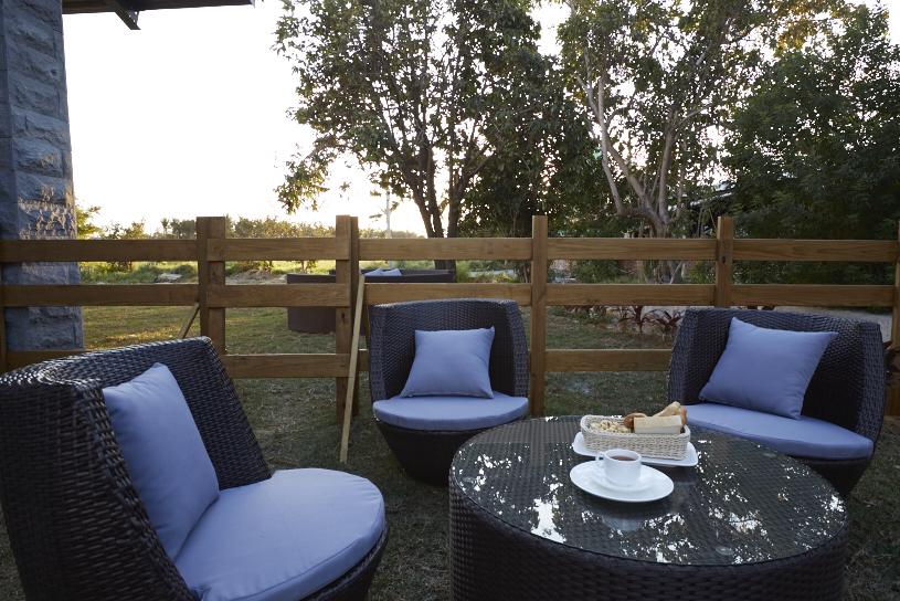 تختخواب و صبحانه The Town Homestay