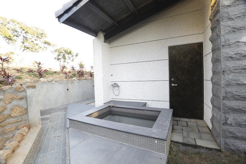 تختخواب و صبحانه The Town Homestay