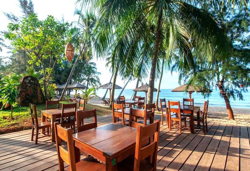 هتل Coco Palm Beach Resort & Spa