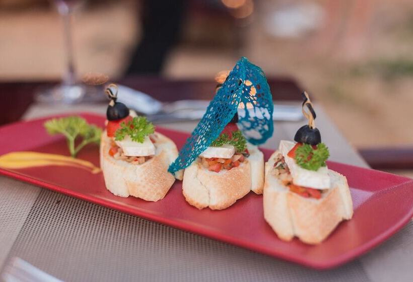 هتل Coco Palm Beach Resort & Spa