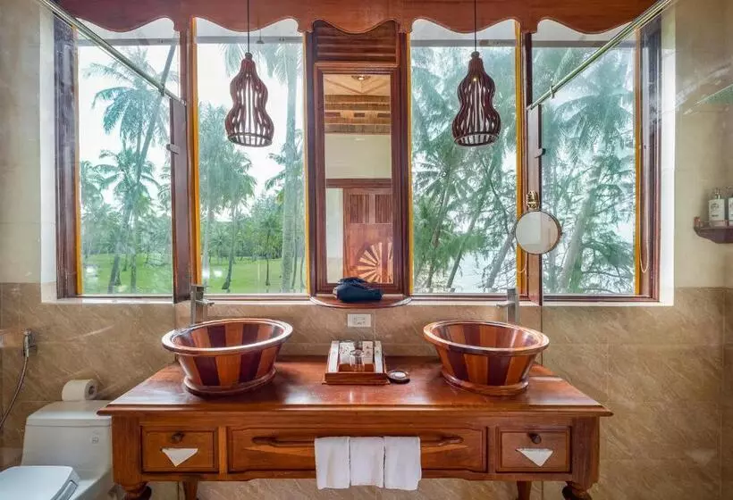 هتل Coco Palm Beach Resort & Spa