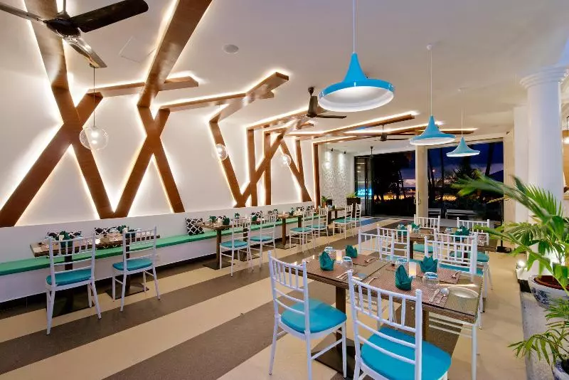 هتل Crystal Sands Villa