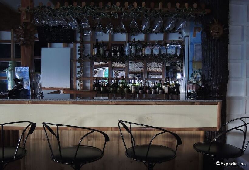 בית מלון כפרי Eve S Kiosk Dive Resort