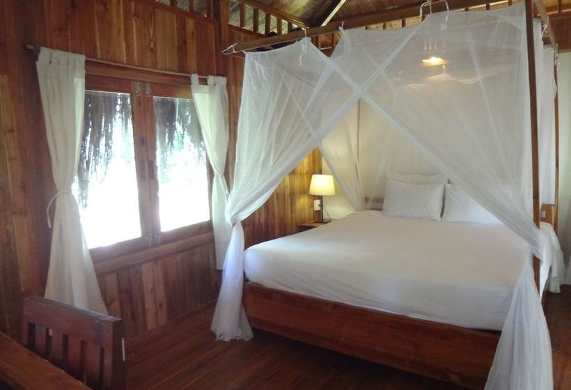 هتل Freedomland Phu Quoc