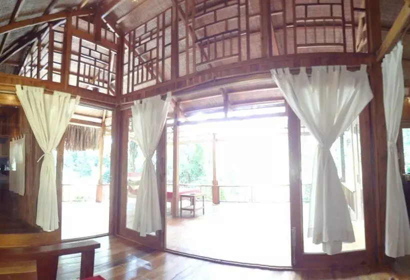 هتل Freedomland Phu Quoc