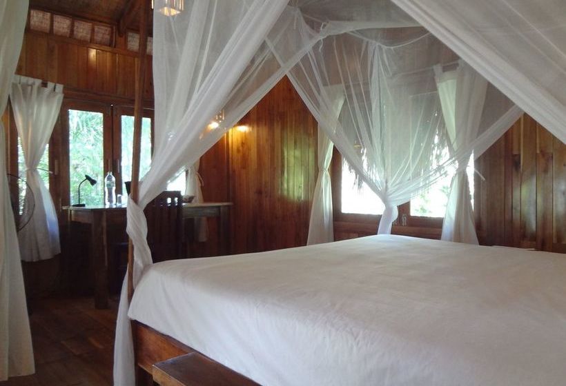 هتل Freedomland Phu Quoc