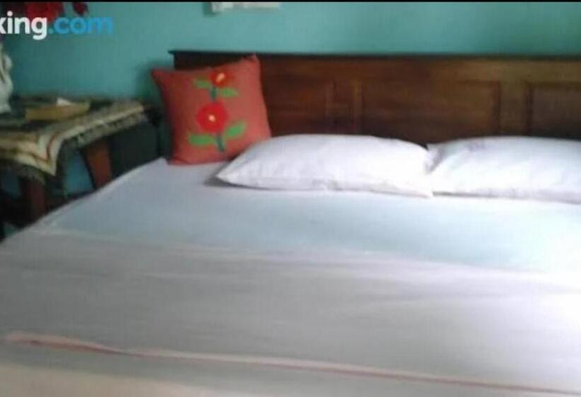 ホテル Himasha Guest