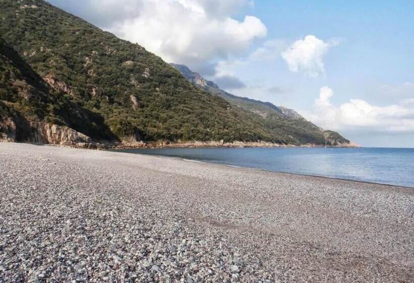 בית מלון כפרי & Residence Le Subrini