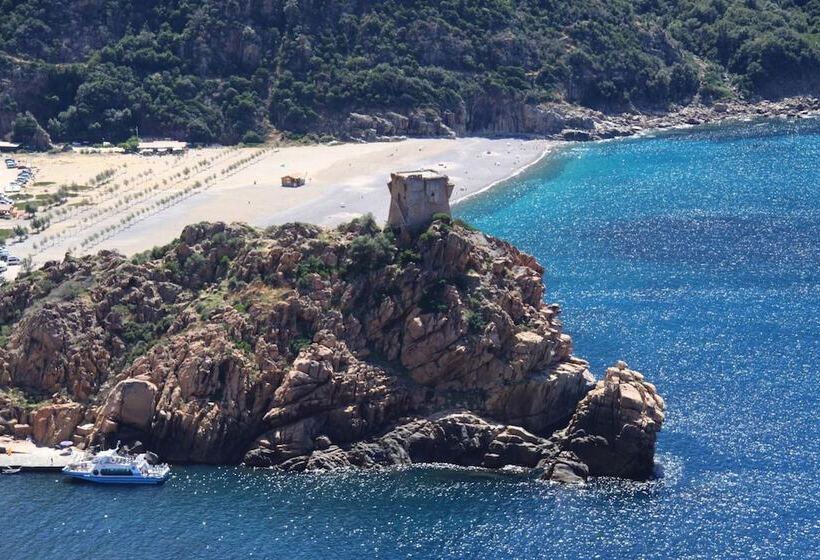 בית מלון כפרי & Residence Le Subrini