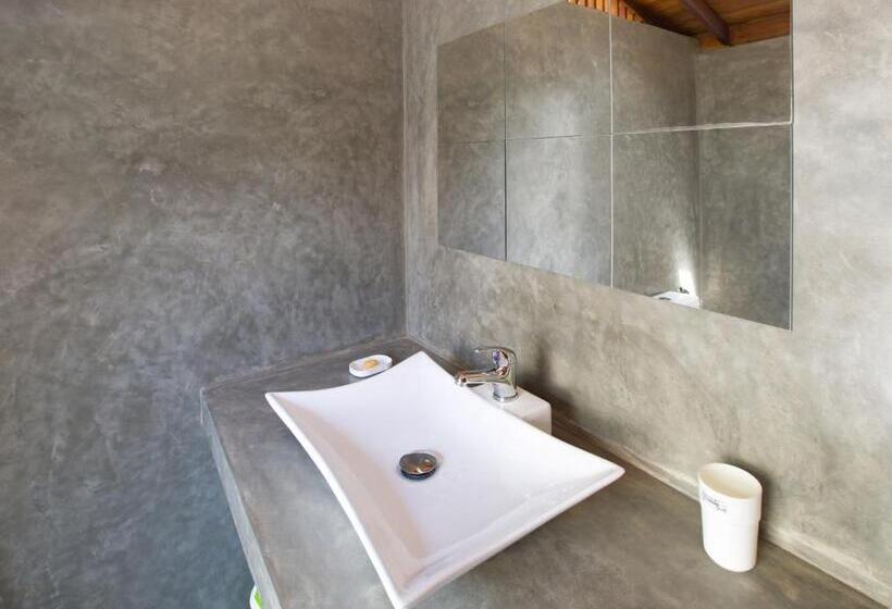 בית מלון כפרי Land's End Villa