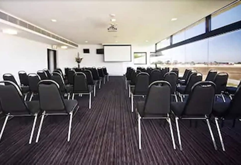 호텔 Mantra Melbourne Melton