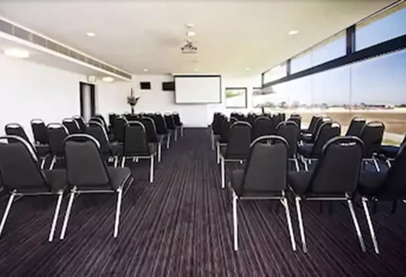 ホテル Mantra Melbourne Melton