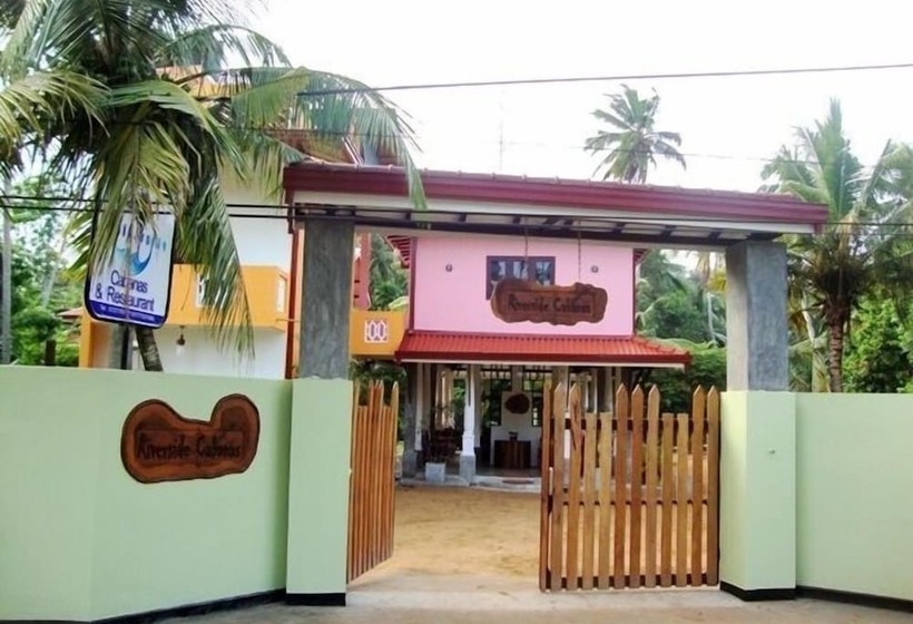 Hotel Riverside Cabanas