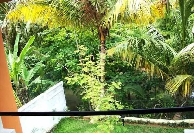 Hotelli Riverside Cabanas