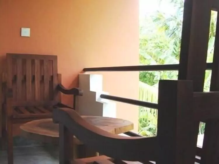 Hotelli Riverside Cabanas