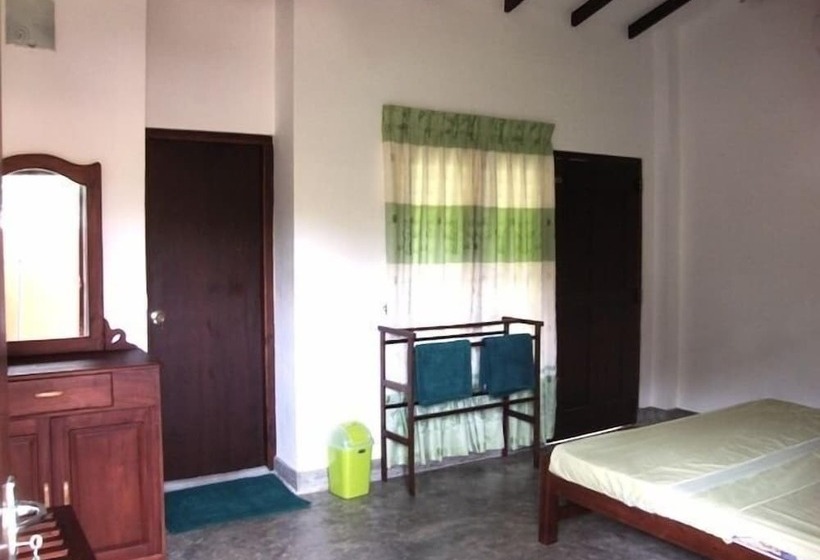 Hotel Riverside Cabanas