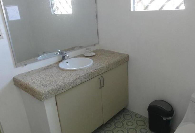 בית מלון כפרי Sea Turtle House