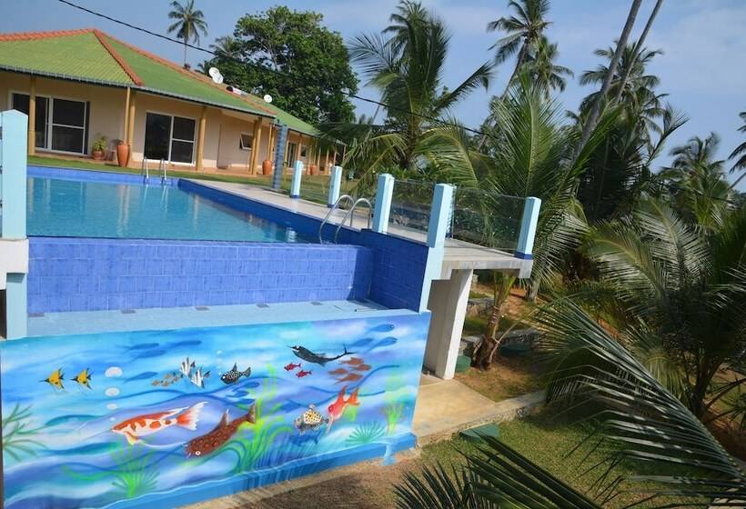 בית מלון כפרי The Hilltop Boosa