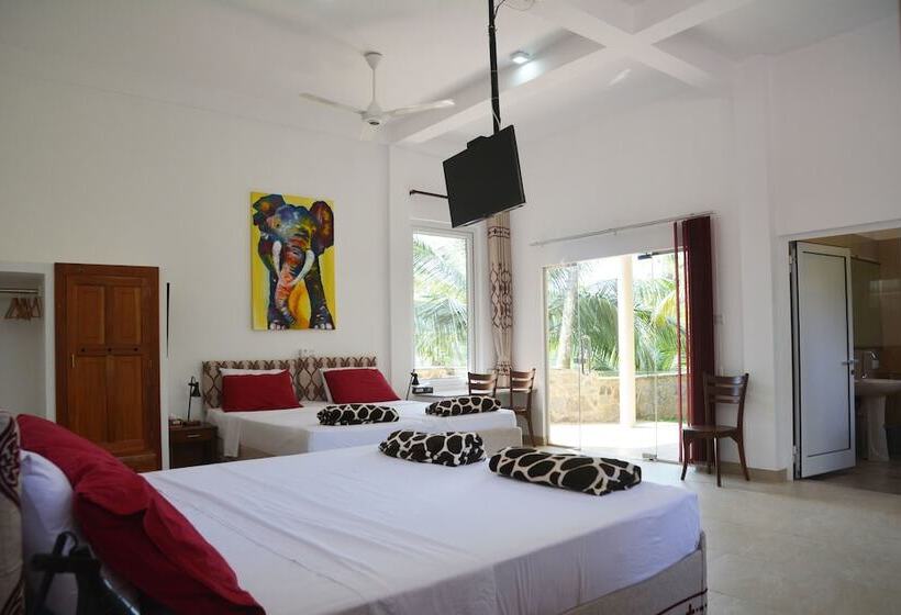 בית מלון כפרי The Hilltop Boosa