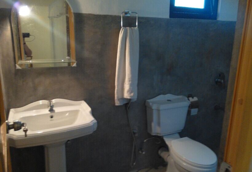 Отель The Serendipity Beach