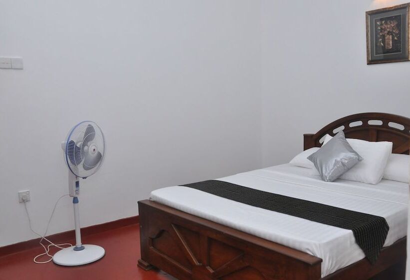 ホテル Kurumba Hills