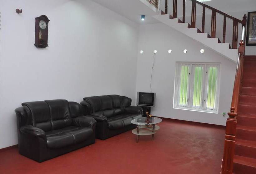 ホテル Kurumba Hills