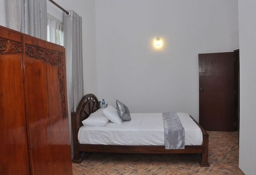 ホテル Kurumba Hills