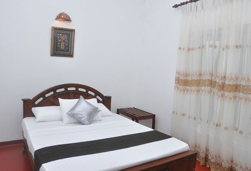 ホテル Kurumba Hills