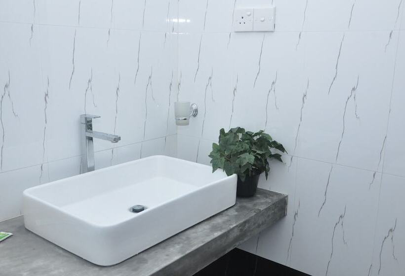 ホテル Kurumba Hills