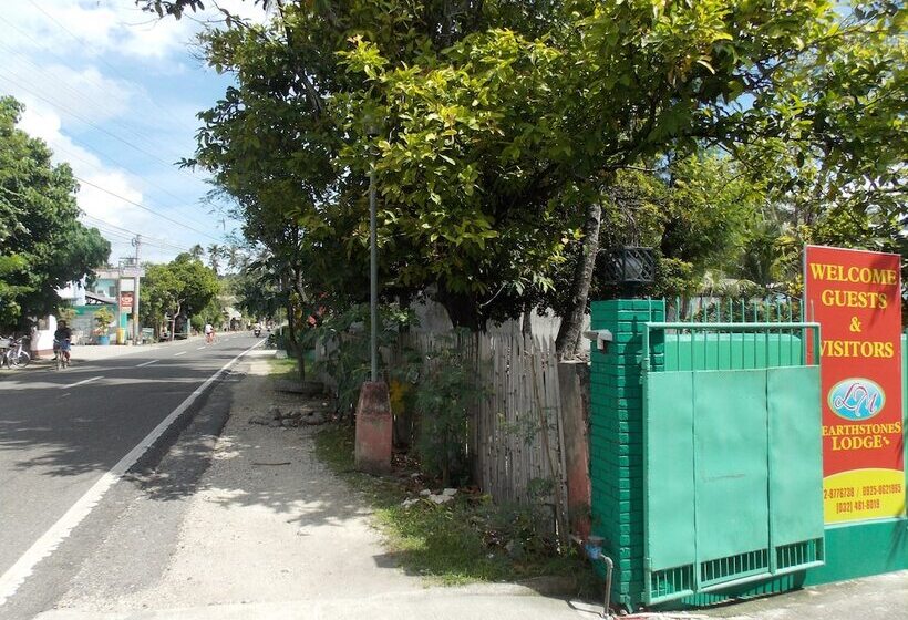 بنسيون L&m Hearthstones Lodge