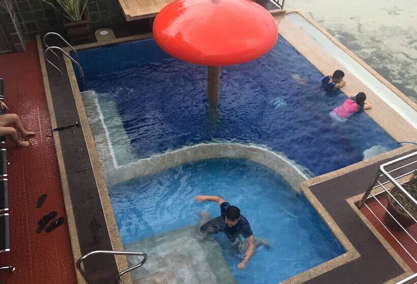 بنسيون L&m Hearthstones Lodge