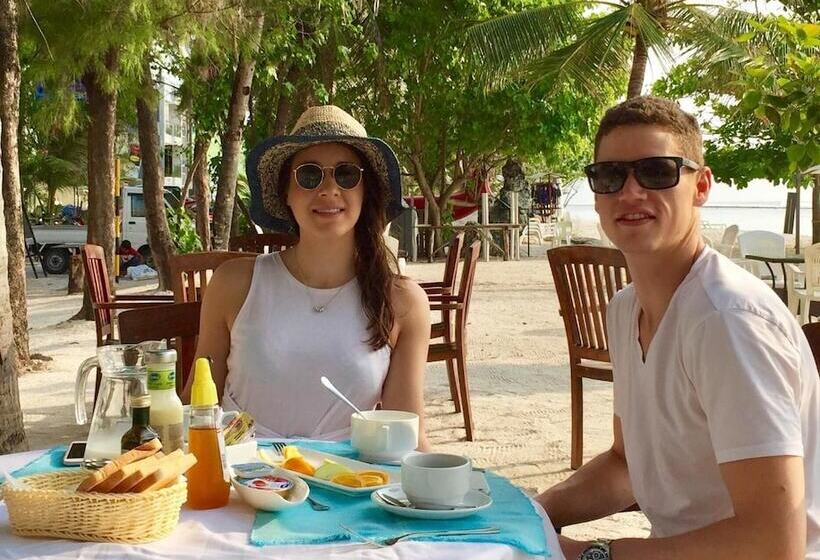 پانسیون Planktons Beach