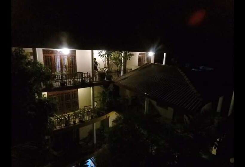 بنسيون Srimalis Residence