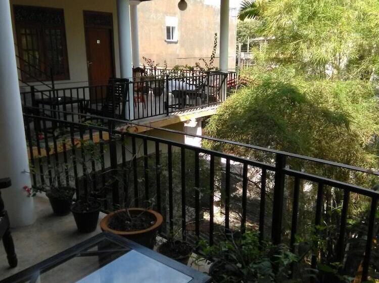 بنسيون Srimalis Residence