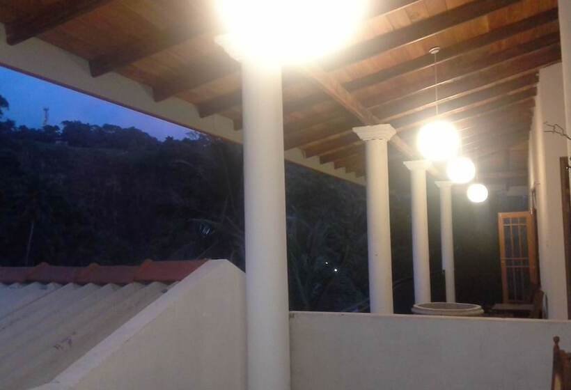 بنسيون Srimalis Residence