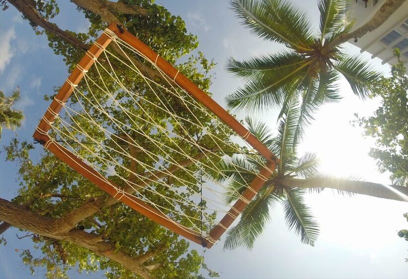 پانسیون Velana Beach Hotel Maldives