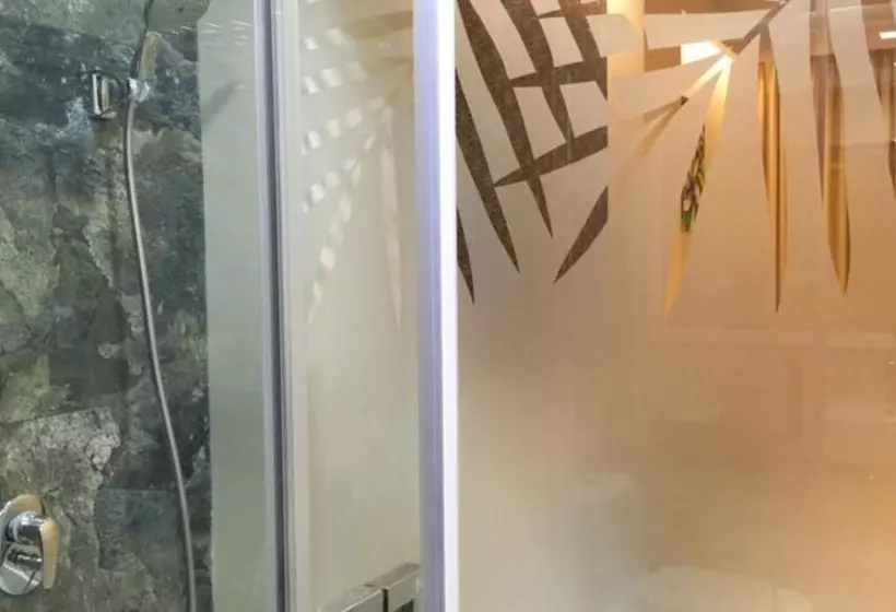 پانسیون Velana Beach Hotel Maldives