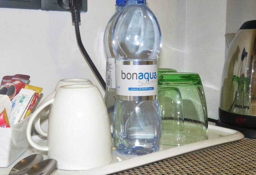 پانسیون Velana Beach Hotel Maldives