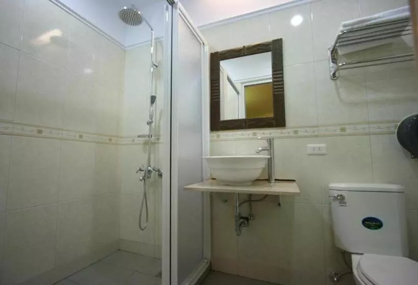 تختخواب و صبحانه A Cup Hostel