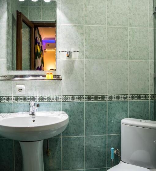 تختخواب و صبحانه Jahongir