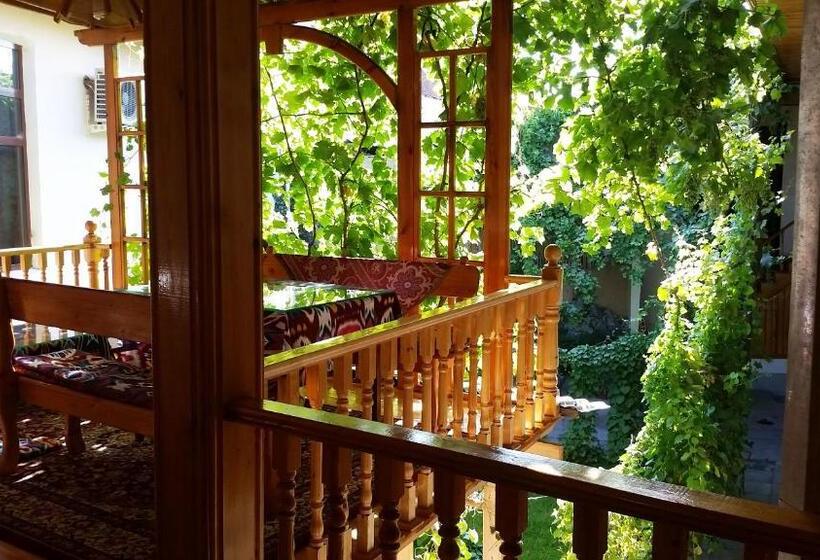 تختخواب و صبحانه Jahongir