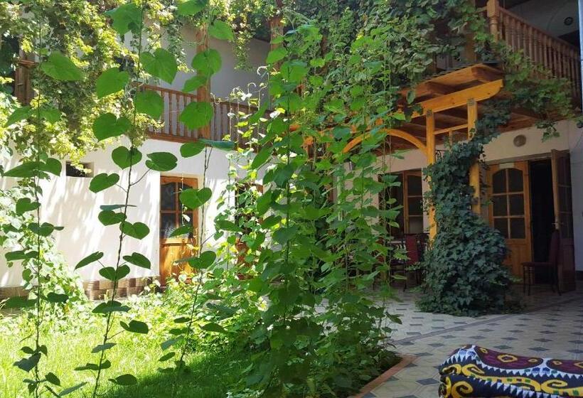 تختخواب و صبحانه Jahongir