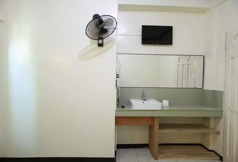 هتل Alamo Bay Inn Boracay