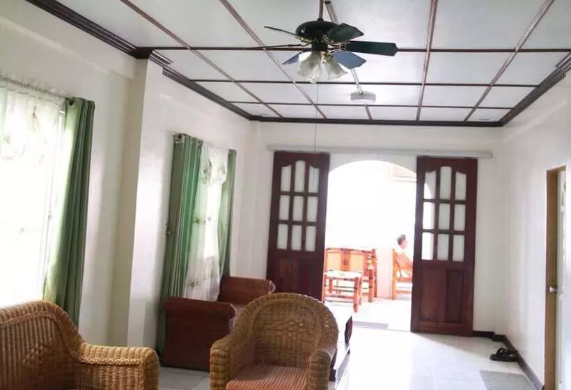 هتل Alamo Bay Inn Boracay