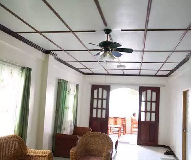 هتل Alamo Bay Inn Boracay
